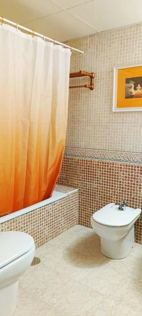 2 soveværelse Lejlighed til salg i Cordoba by med swimmingpool garage - € 230.000 (Ref: 9359872)