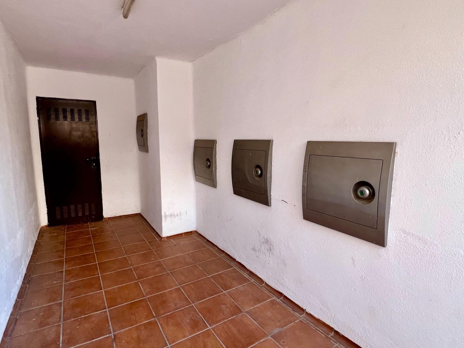 2 soveværelse Lejlighed til salg i Cordoba by med swimmingpool garage - € 289.900 (Ref: 9359873)