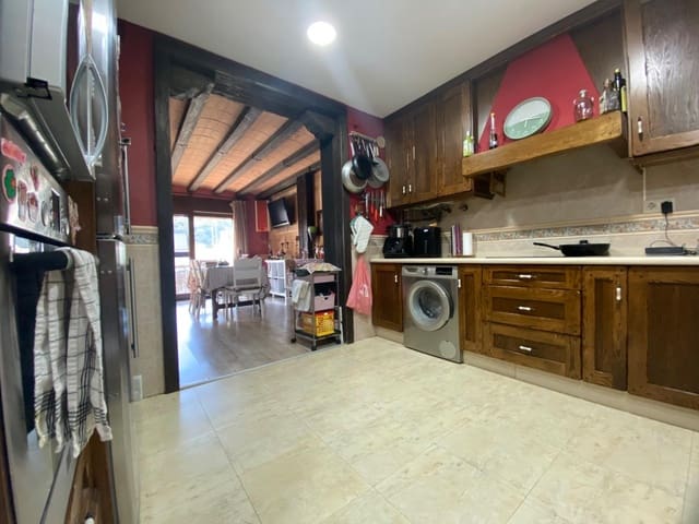 4 soveværelse Villa til salg i Alcolea, Córdoba by med swimmingpool garage - € 275.000 (Ref: 9359874)