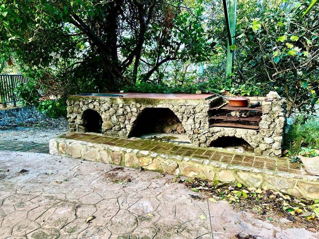 4 soverom Finca/Herregård til salgs i Carcabuey med svømmebasseng garasje - € 250 000 (Ref: 9359877)