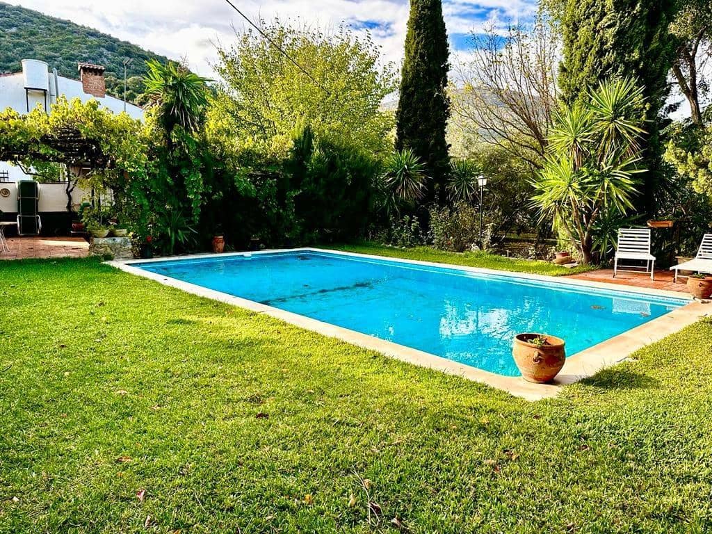 4 soverom Finca/Herregård til salgs i Carcabuey med svømmebasseng garasje - € 250 000 (Ref: 9359877)