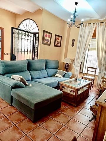 5 bedroom Townhouse for sale in Cardeña - € 100,000 (Ref: 9359880)