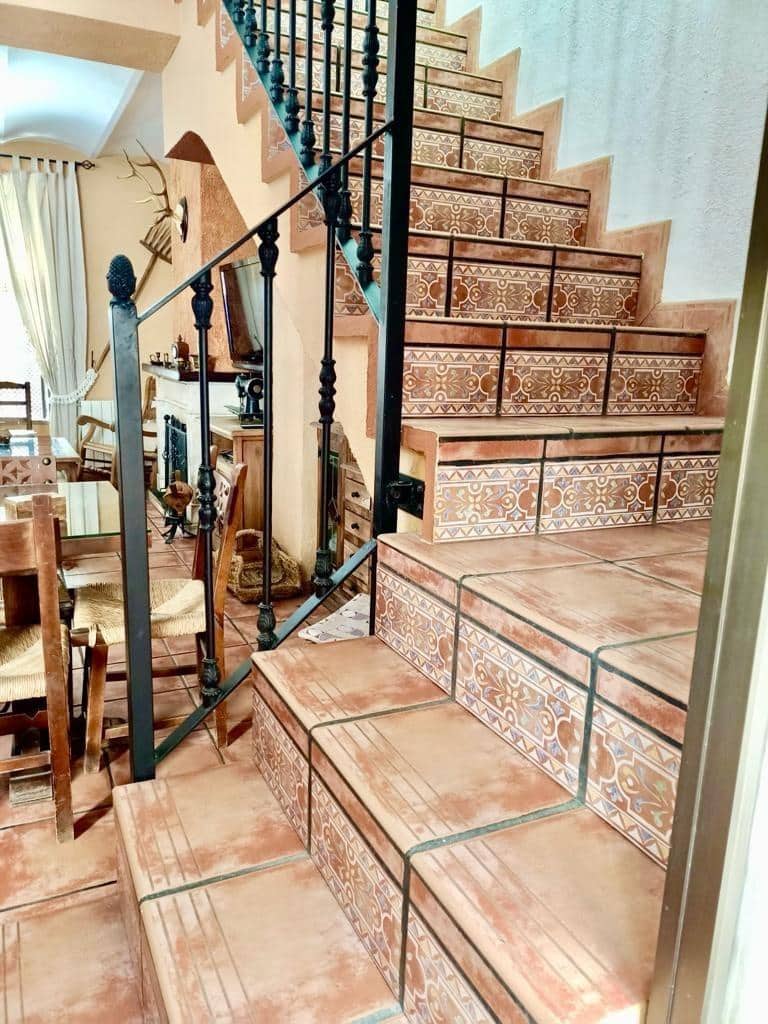 5 sypialnia Dom na sprzedaż w Cardena - 100 000 € (Ref: 9359880)