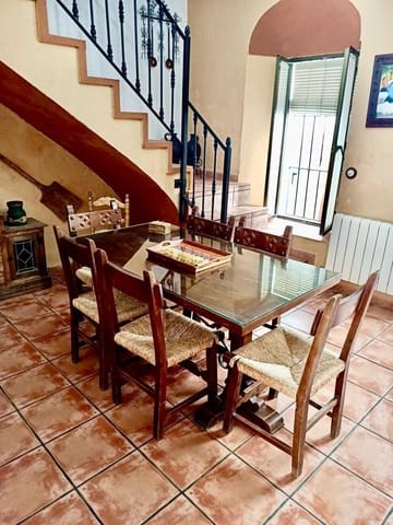 5 bedroom Townhouse for sale in Cardeña - € 100,000 (Ref: 9359880)