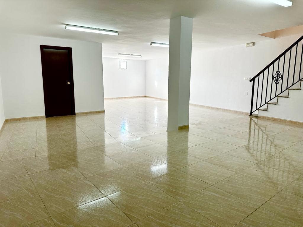 4 bedroom Commercial for rent in Fuente Obejuna - € 650 (Ref: 9359881)