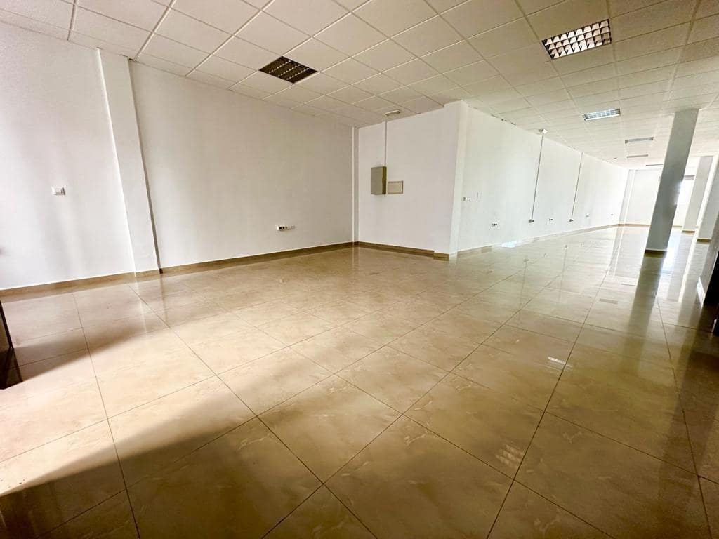 4 bedroom Commercial for rent in Fuente Obejuna - € 650 (Ref: 9359881)