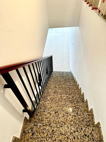 4 bedroom Commercial for rent in Fuente Obejuna - € 650 (Ref: 9359881)