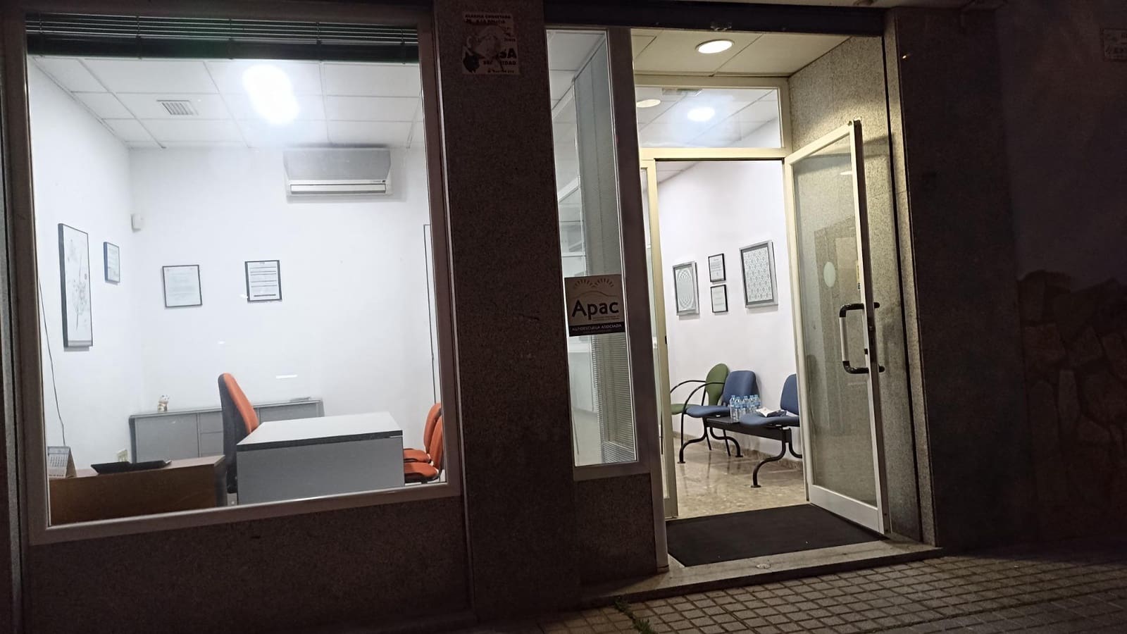 Local Commercial à vendre à Cordoue ville - 75 000 € (Ref: 9359882)