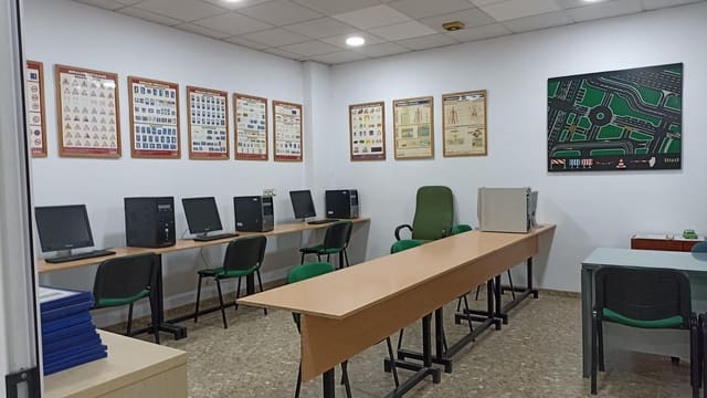 Local Commercial à vendre à Cordoue ville - 75 000 € (Ref: 9359882)