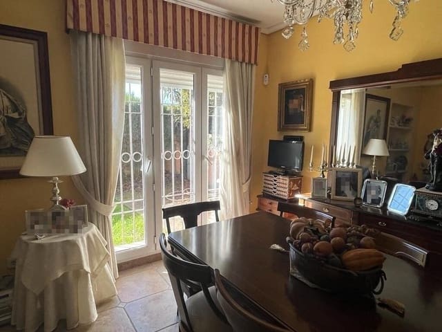 5 soveværelse Villa til salg i Córdoba by med swimmingpool garage - € 695.000 (Ref: 9359884)