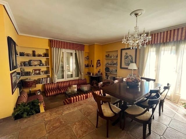 5 soveværelse Villa til salg i Córdoba by med swimmingpool garage - € 695.000 (Ref: 9359884)