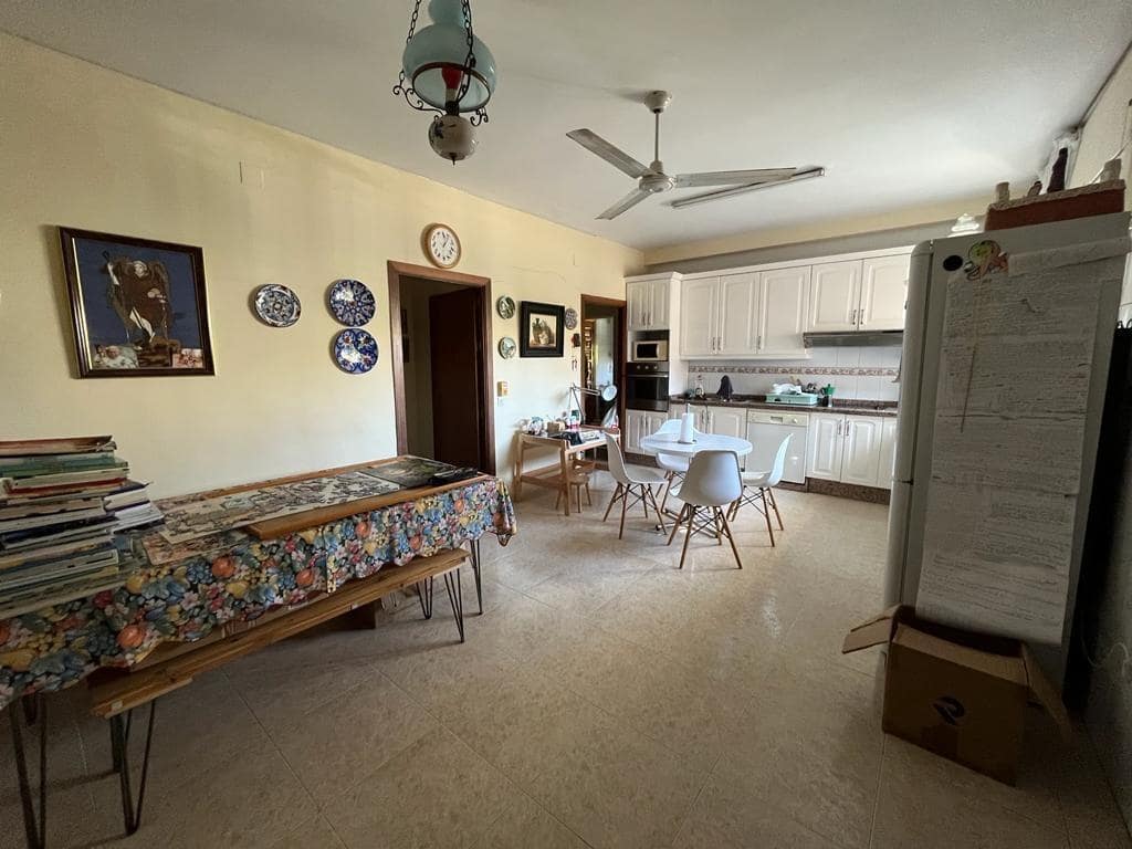 5 soveværelse Villa til salg i Cordoba by med swimmingpool garage - € 695.000 (Ref: 9359884)