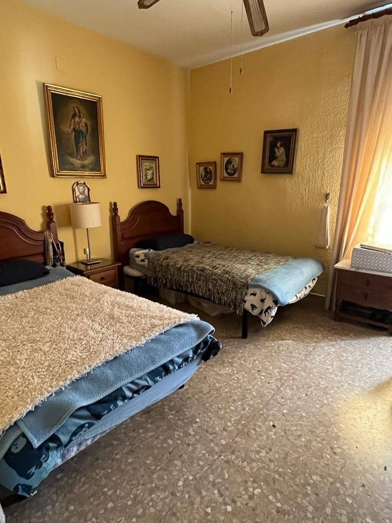 5 soveværelse Villa til salg i Cordoba by med swimmingpool garage - € 695.000 (Ref: 9359884)