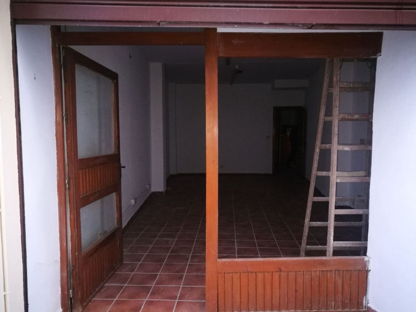 Kaupallinen vuokrattavana paikassa Cordoba kaupunki - 475 € (Ref: 9359885)