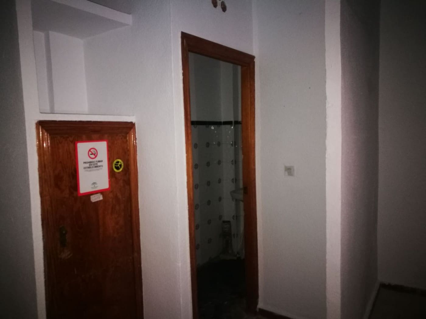 Kaupallinen vuokrattavana paikassa Cordoba kaupunki - 475 € (Ref: 9359885)