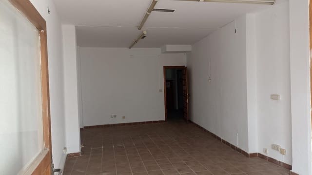 Kaupallinen vuokrattavana paikassa Centro Comercial, Córdoba kaupunki - 475 € (Ref: 9359885)