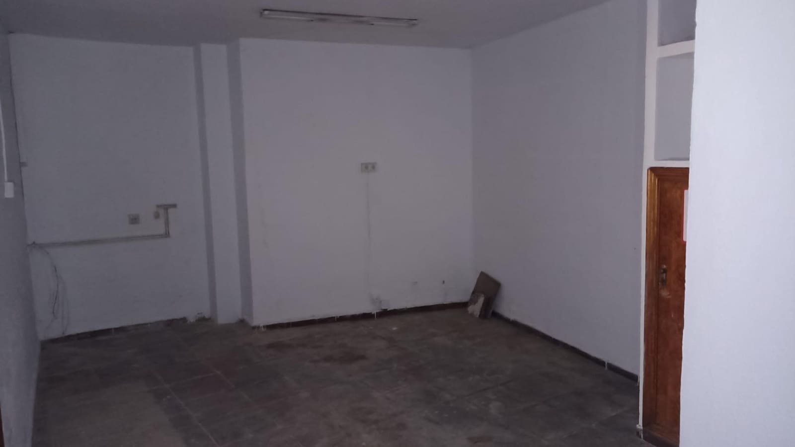 Kaupallinen vuokrattavana paikassa Cordoba kaupunki - 475 € (Ref: 9359885)