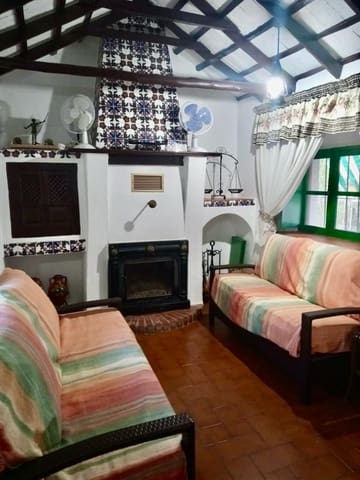 5 makuuhuone Huvila myytävänä paikassa La Carlota mukana uima-altaan 
autotalli - 260 000 € (Ref: 9359887)