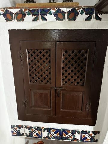 5 makuuhuone Huvila myytävänä paikassa La Carlota mukana uima-altaan 
autotalli - 260 000 € (Ref: 9359887)