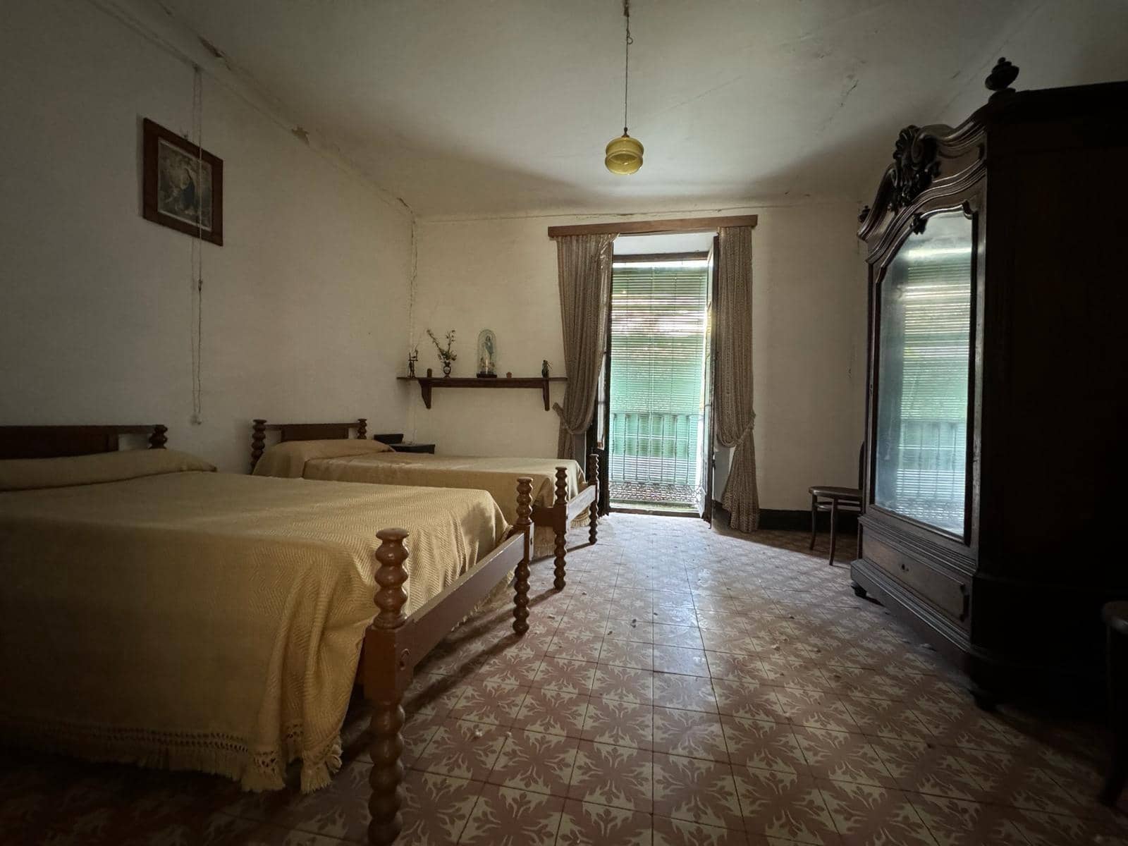 Casa de 9 habitaciones en Córdoba ciudad en venta - 320.000 € (Ref: 9359890)