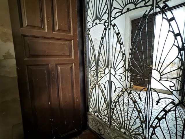 Casa de 9 habitaciones en Córdoba ciudad en venta - 320.000 € (Ref: 9359890)