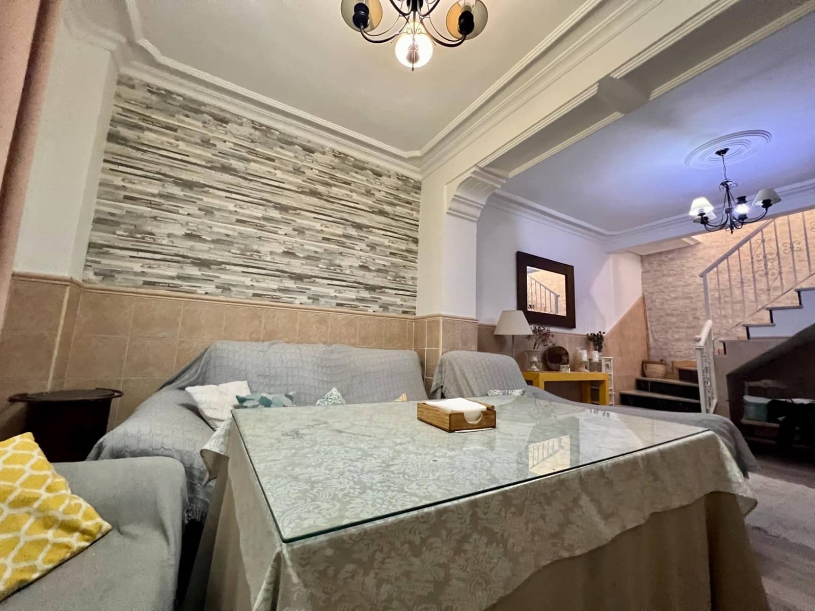 4 soveværelse Rækkehus til salg i Cordoba by - € 255.000 (Ref: 9359891)