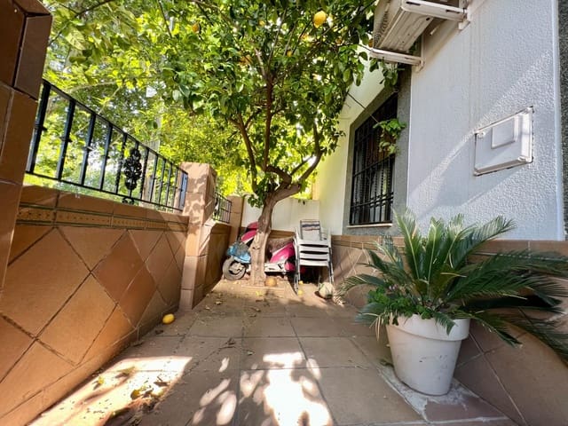 4 slaapkamer Rijtjeshuis te koop in Córdoba stad - € 255.000 (Ref: 9359891)