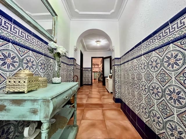 4 slaapkamer Rijtjeshuis te koop in Córdoba stad - € 255.000 (Ref: 9359891)