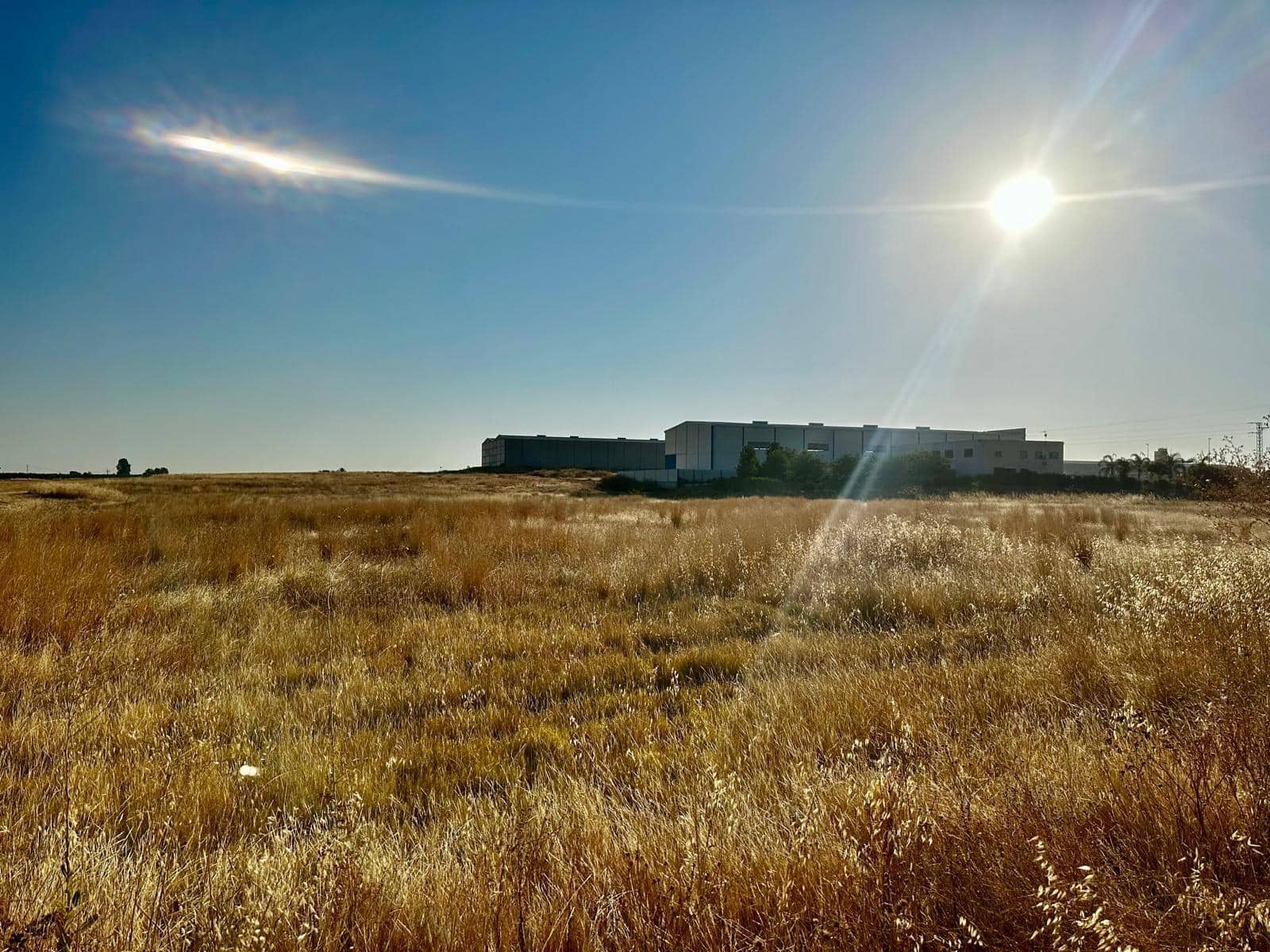 Grunde uden byggetilladelser til salg i La Carlota - € 300.000 (Ref: 9359895)