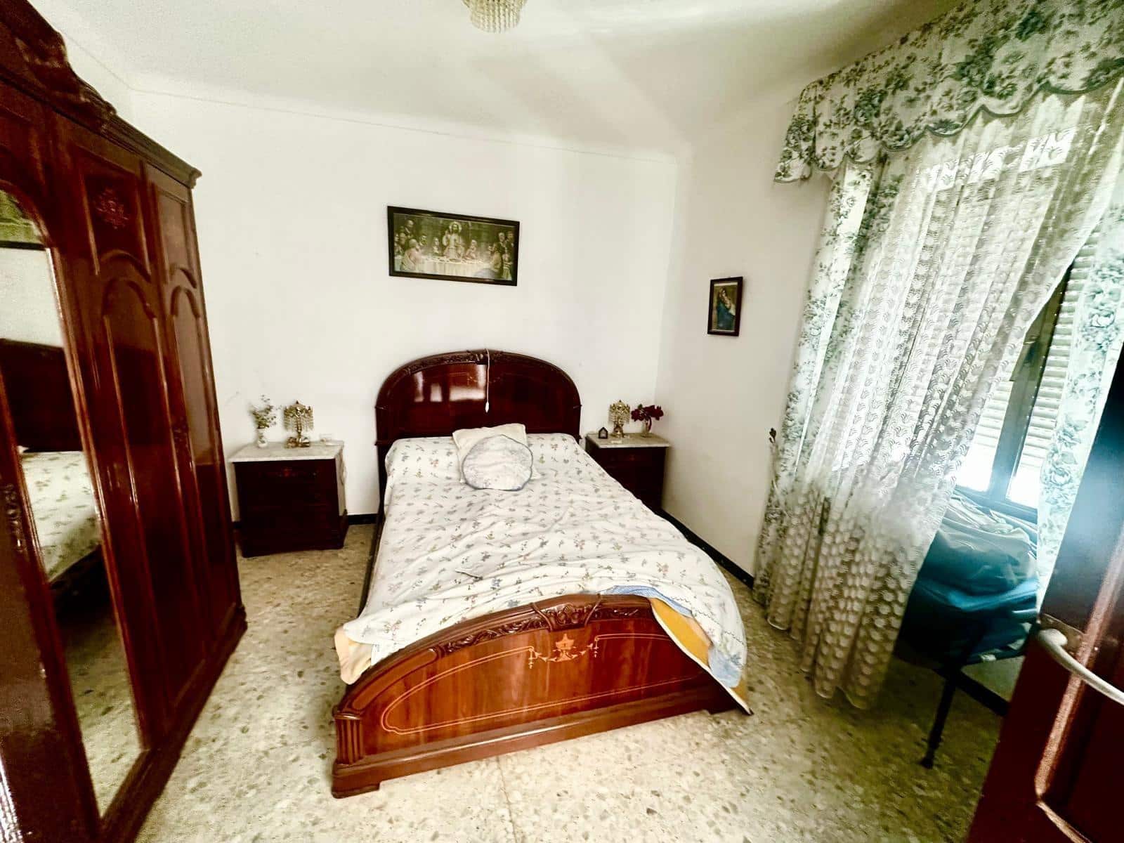 9 bedroom Townhouse for sale in Lopera - € 56,000 (Ref: 9359896)