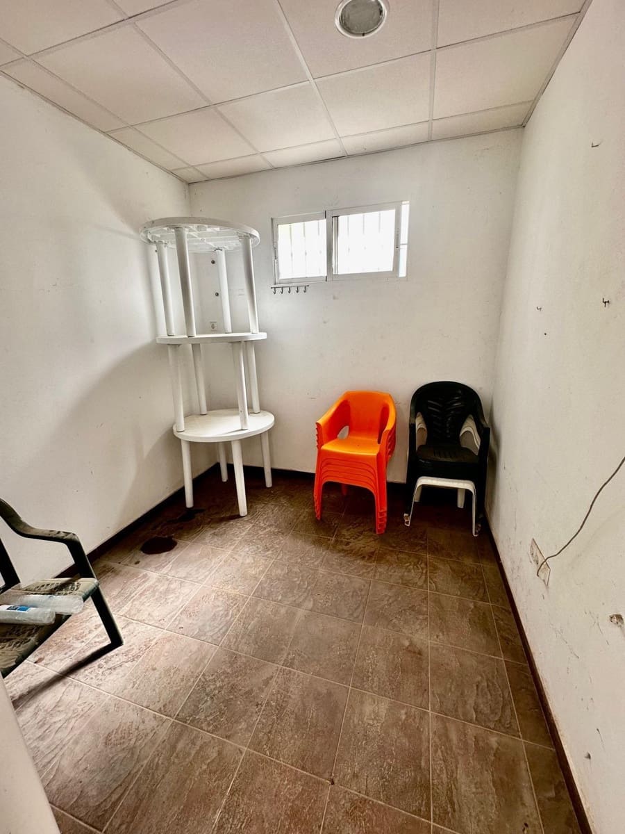 2 makuuhuone Yritys myytävänä paikassa Fuente Obejuna - 200 000 € (Ref: 9359897)