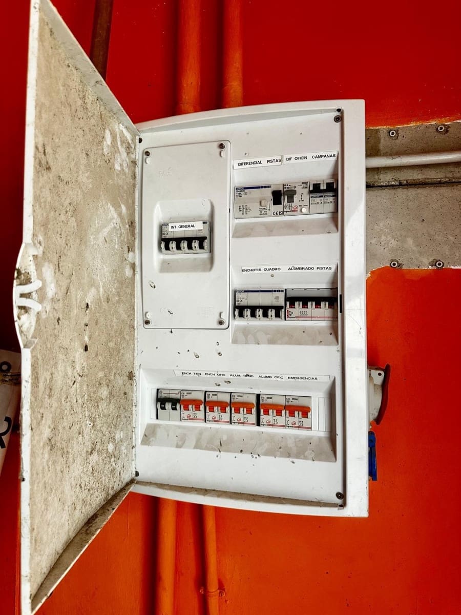 2 makuuhuone Yritys myytävänä paikassa Fuente Obejuna - 200 000 € (Ref: 9359897)