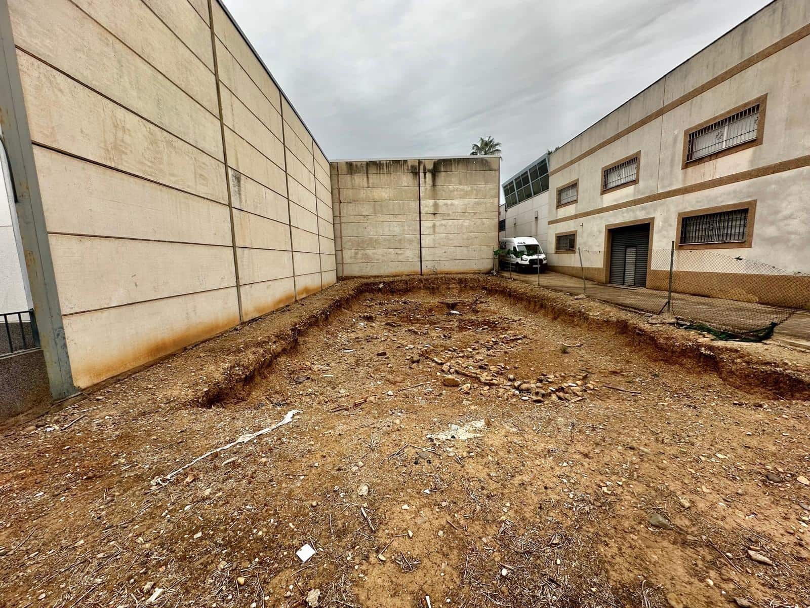 Grunde uden byggetilladelser til salg i Cordoba by - € 139.000 (Ref: 9359900)