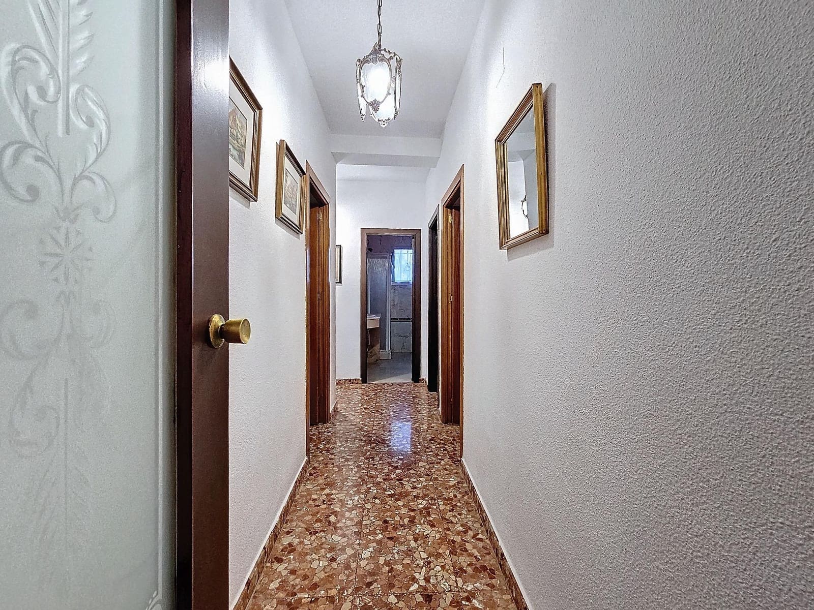 4 slaapkamer Villa te koop in Cordoba stad met zwembad - € 250.000 (Ref: 9359903)