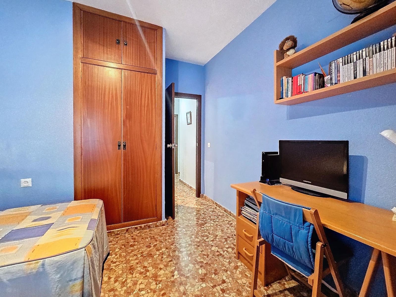 4 slaapkamer Villa te koop in Cordoba stad met zwembad - € 250.000 (Ref: 9359903)