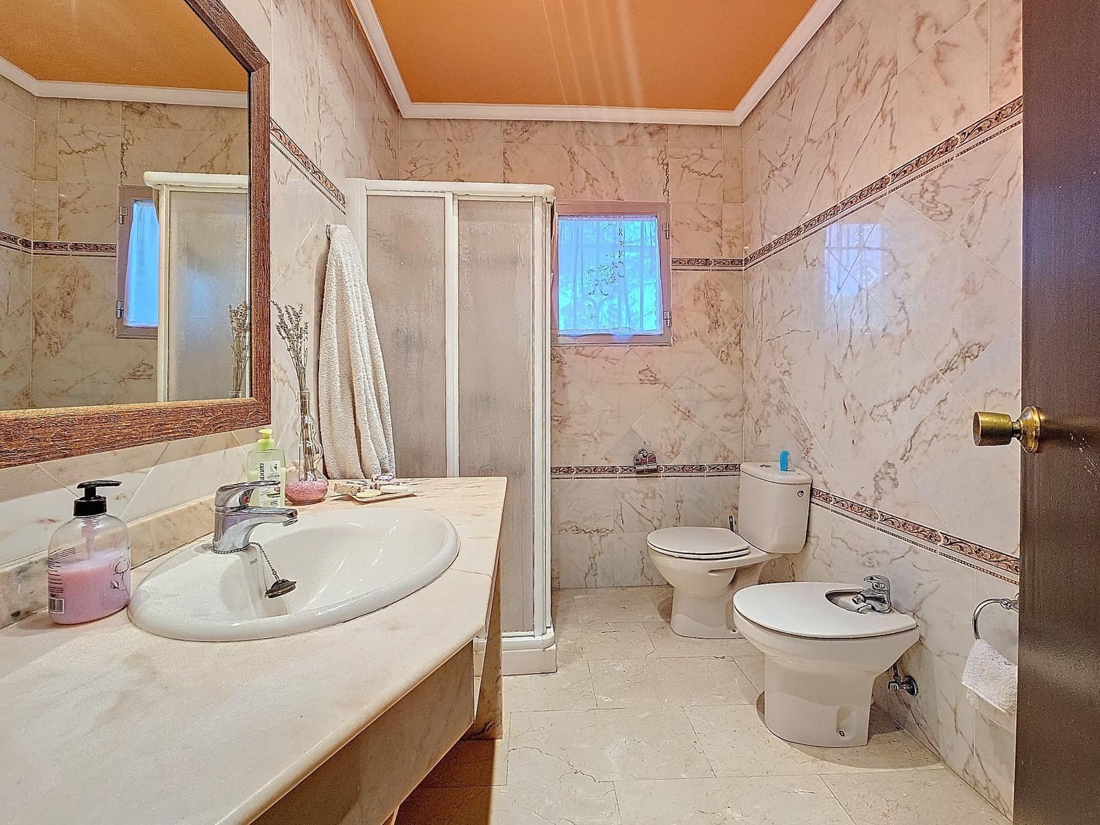 4 slaapkamer Villa te koop in Cordoba stad met zwembad - € 250.000 (Ref: 9359903)