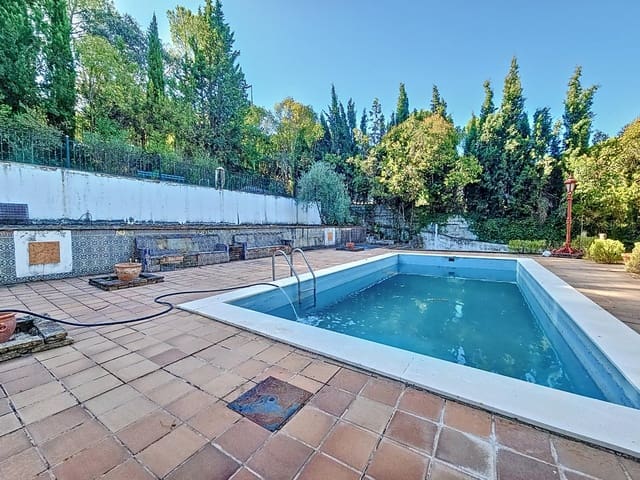 4 soveværelse Villa til salg i Córdoba by med swimmingpool - € 250.000 (Ref: 9359903)