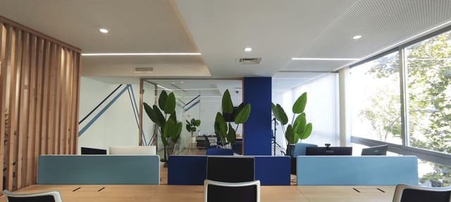 Kantoor te huur in Centro, Córdoba stad - € 185 (Ref: 9359910)