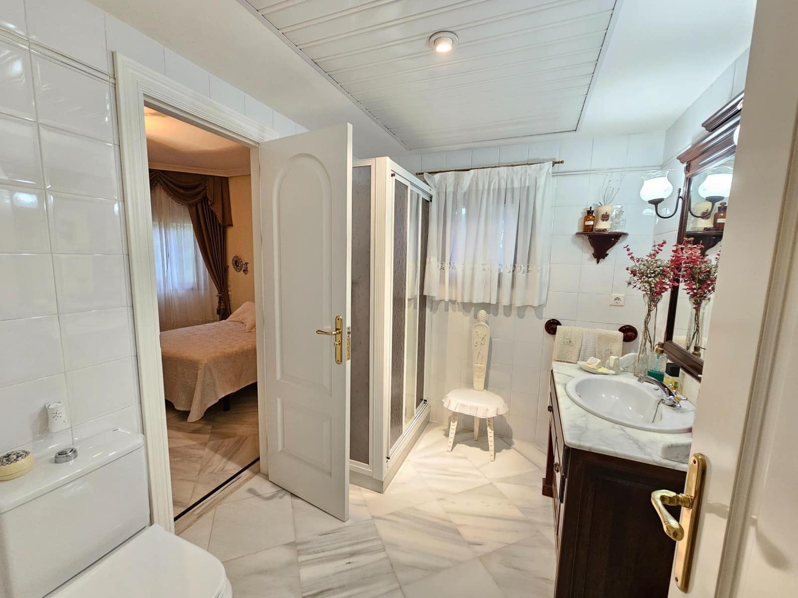 8 soveværelse Villa til salg i Cordoba by med swimmingpool - € 790.000 (Ref: 9359911)