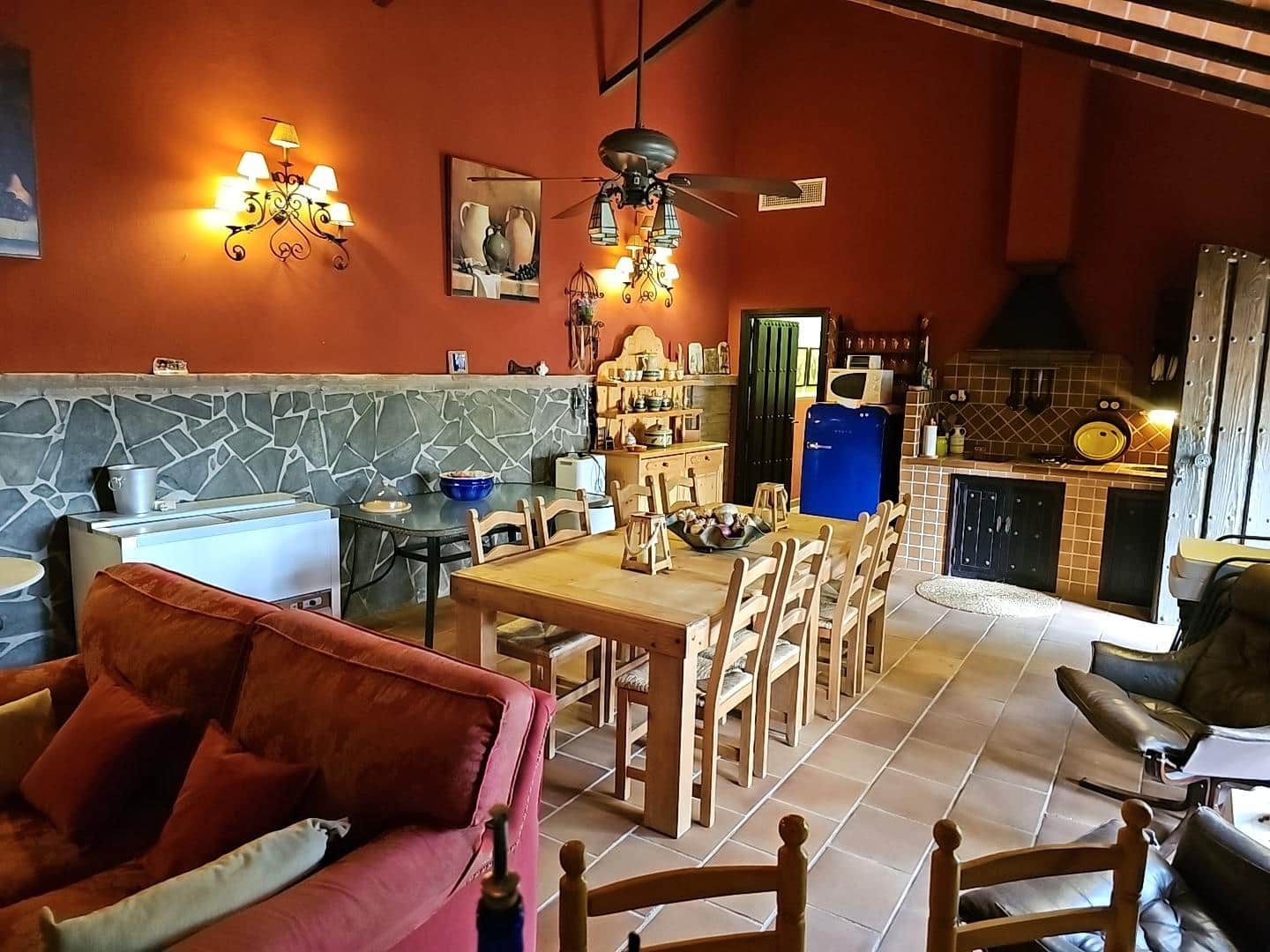 8 soveværelse Villa til salg i Cordoba by med swimmingpool - € 790.000 (Ref: 9359911)