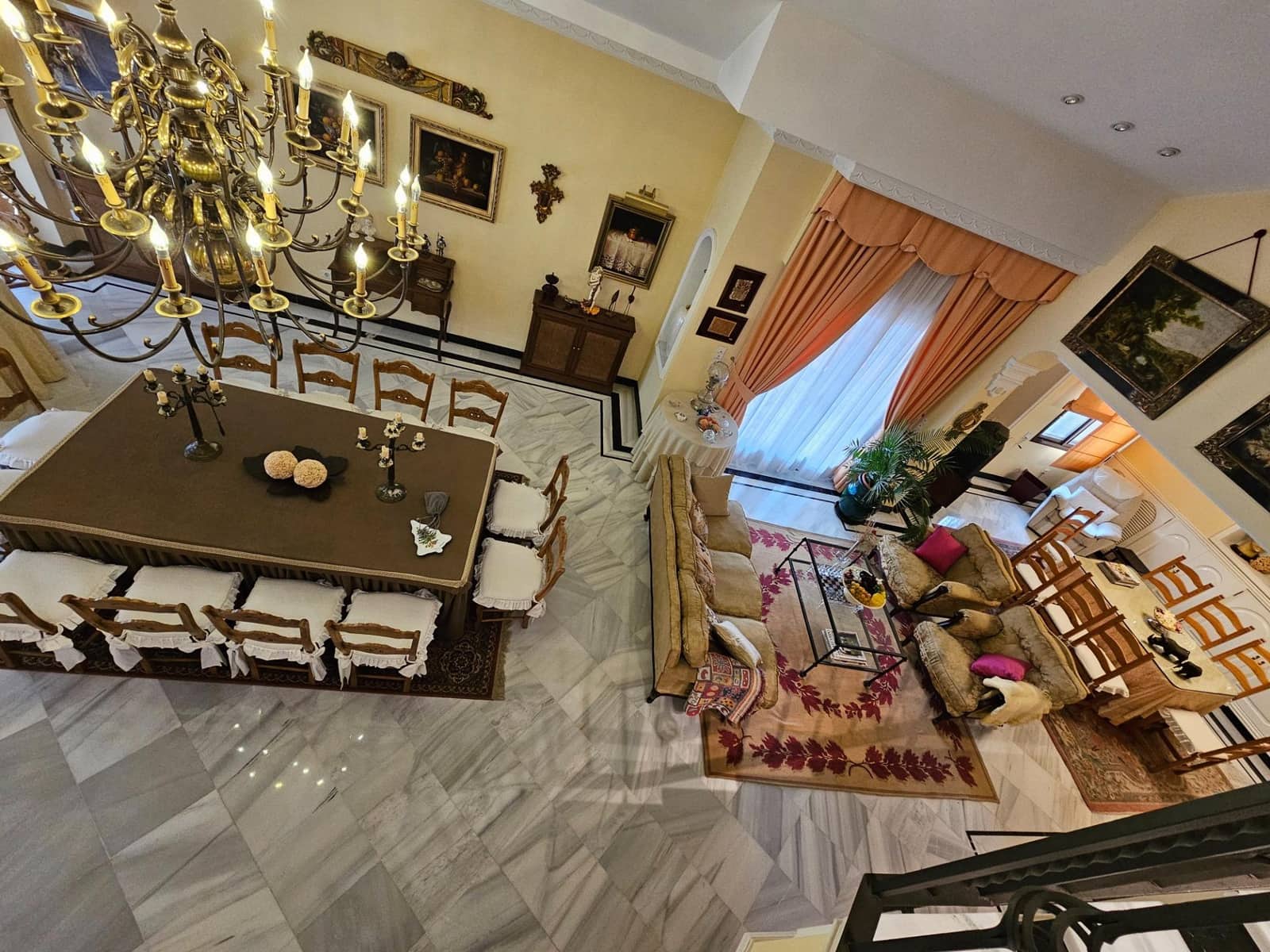 8 soveværelse Villa til salg i Cordoba by med swimmingpool - € 790.000 (Ref: 9359911)