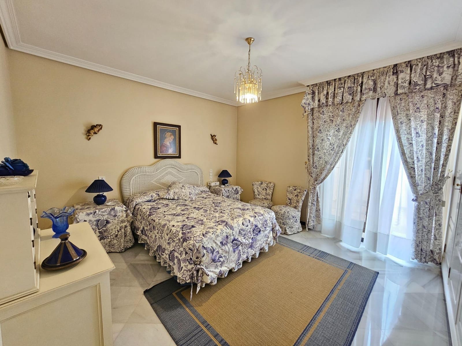 8 soveværelse Villa til salg i Cordoba by med swimmingpool - € 790.000 (Ref: 9359911)