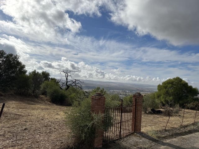 Area Edificabile in vendita in Cordova città - 180.000 € (Rif: 9359915)