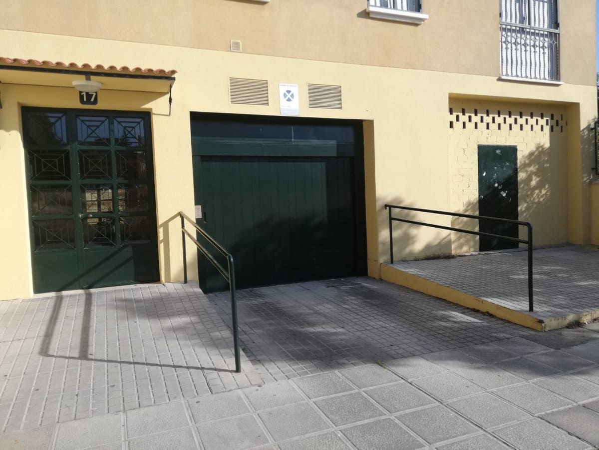 Garage te koop in Cordoba stad - € 6.900 (Ref: 9359918)