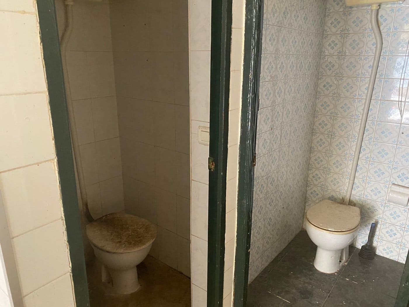 Kaupallinen myytävänä paikassa Cordoba kaupunki - 60 000 € (Ref: 9359919)