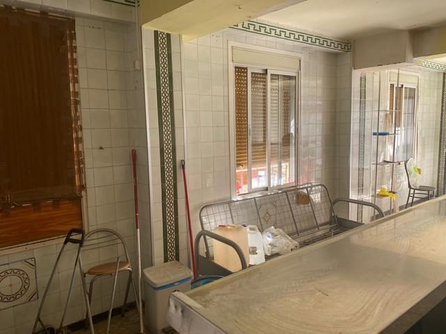 Kaupallinen myytävänä paikassa Córdoba kaupunki - 60 000 € (Ref: 9359919)