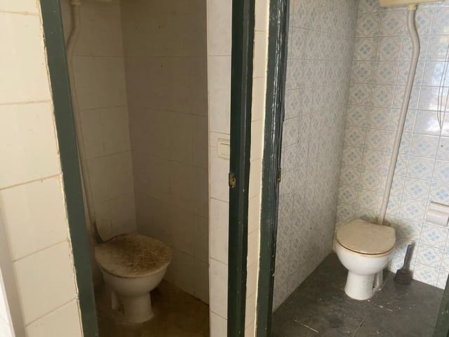 Kaupallinen myytävänä paikassa Córdoba kaupunki - 60 000 € (Ref: 9359919)