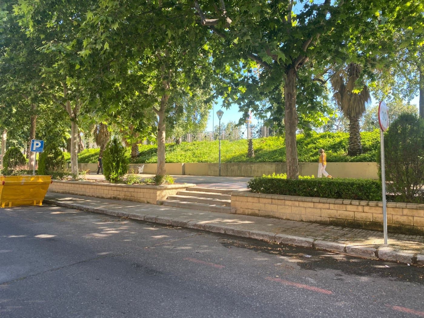 Kaupallinen myytävänä paikassa Cordoba kaupunki - 60 000 € (Ref: 9359919)