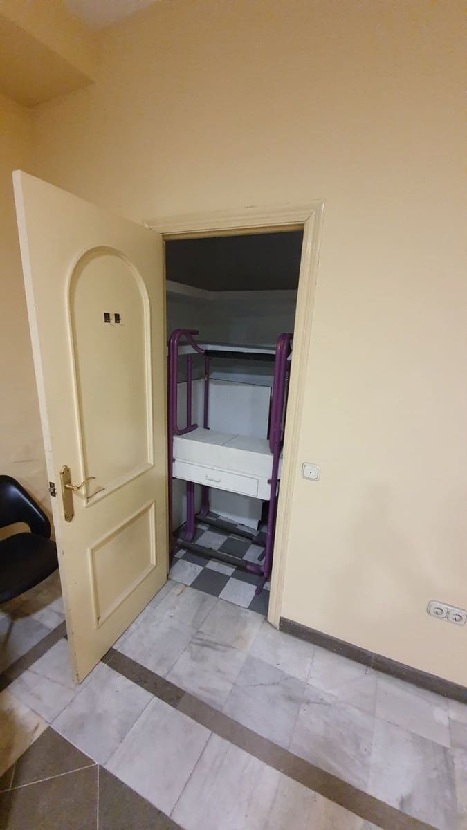 Commercieel te koop in Cordoba stad - € 89.000 (Ref: 9359921)