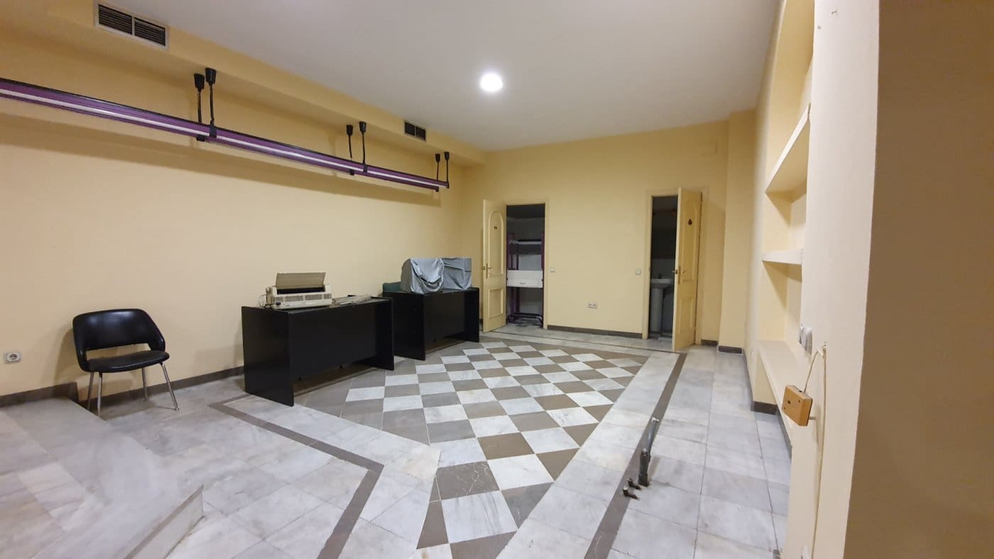 Commercieel te koop in Cordoba stad - € 89.000 (Ref: 9359921)